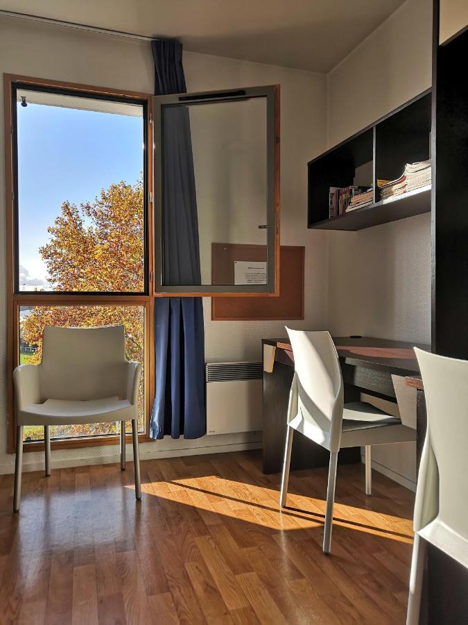 Studio Lumineux 10 Min A La Defense Rueil-Malmaison Exterior foto